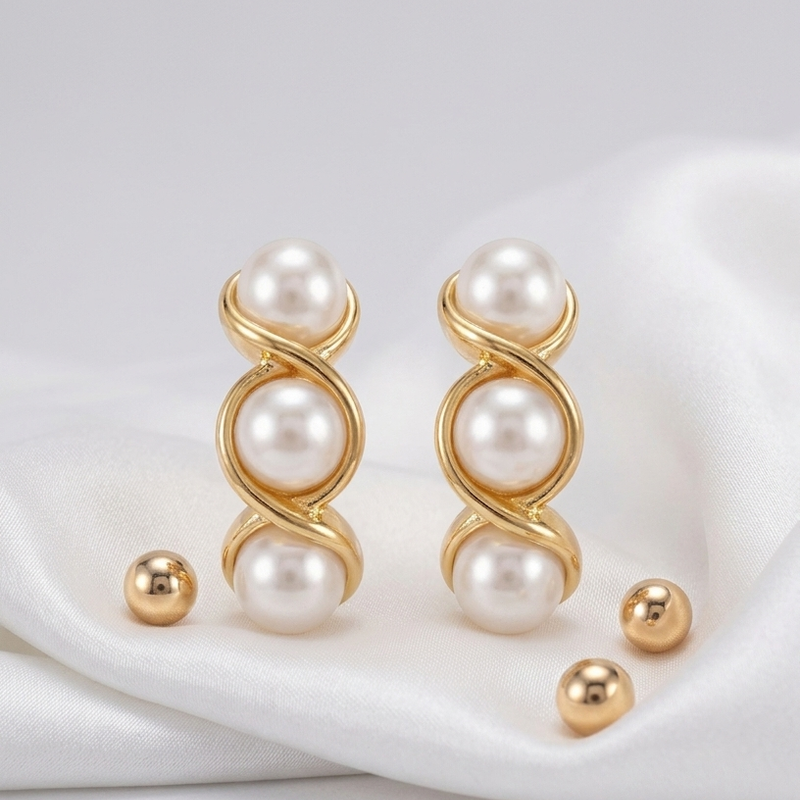 Pearl Axis Stud Earrings