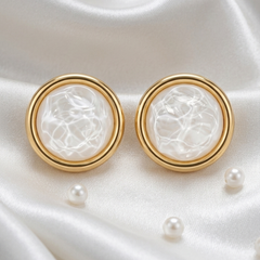 Pearl Aura Studs