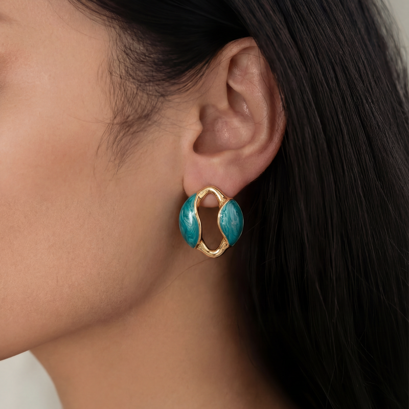 Aqua muse studs
