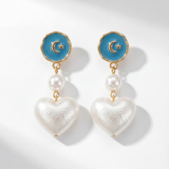 Luna heart drop earings