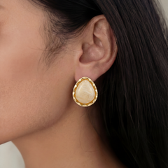 Ivory Ripple Stud Earrings