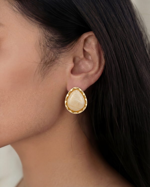 Ivory Ripple Stud Earrings