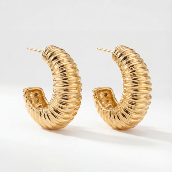 Golden Ribbed Curve Hoop Earrings